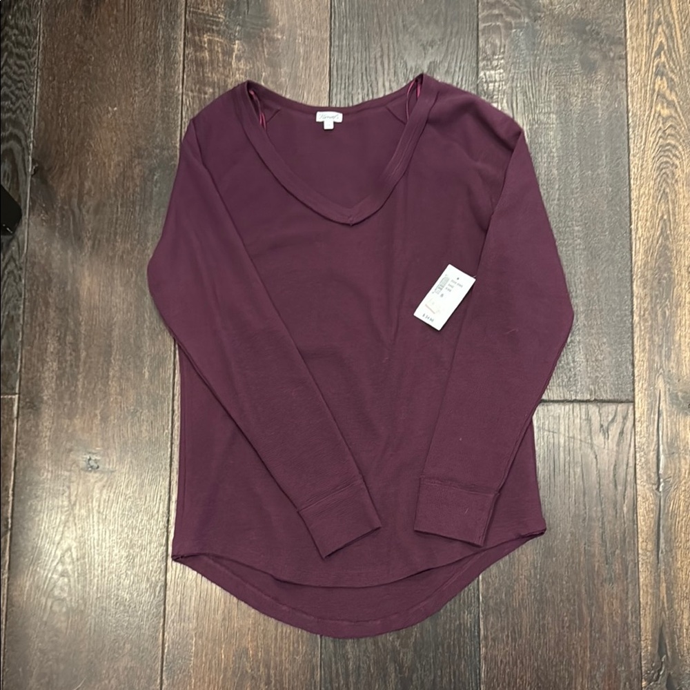 Kismet Women's waffle V-Neck Top